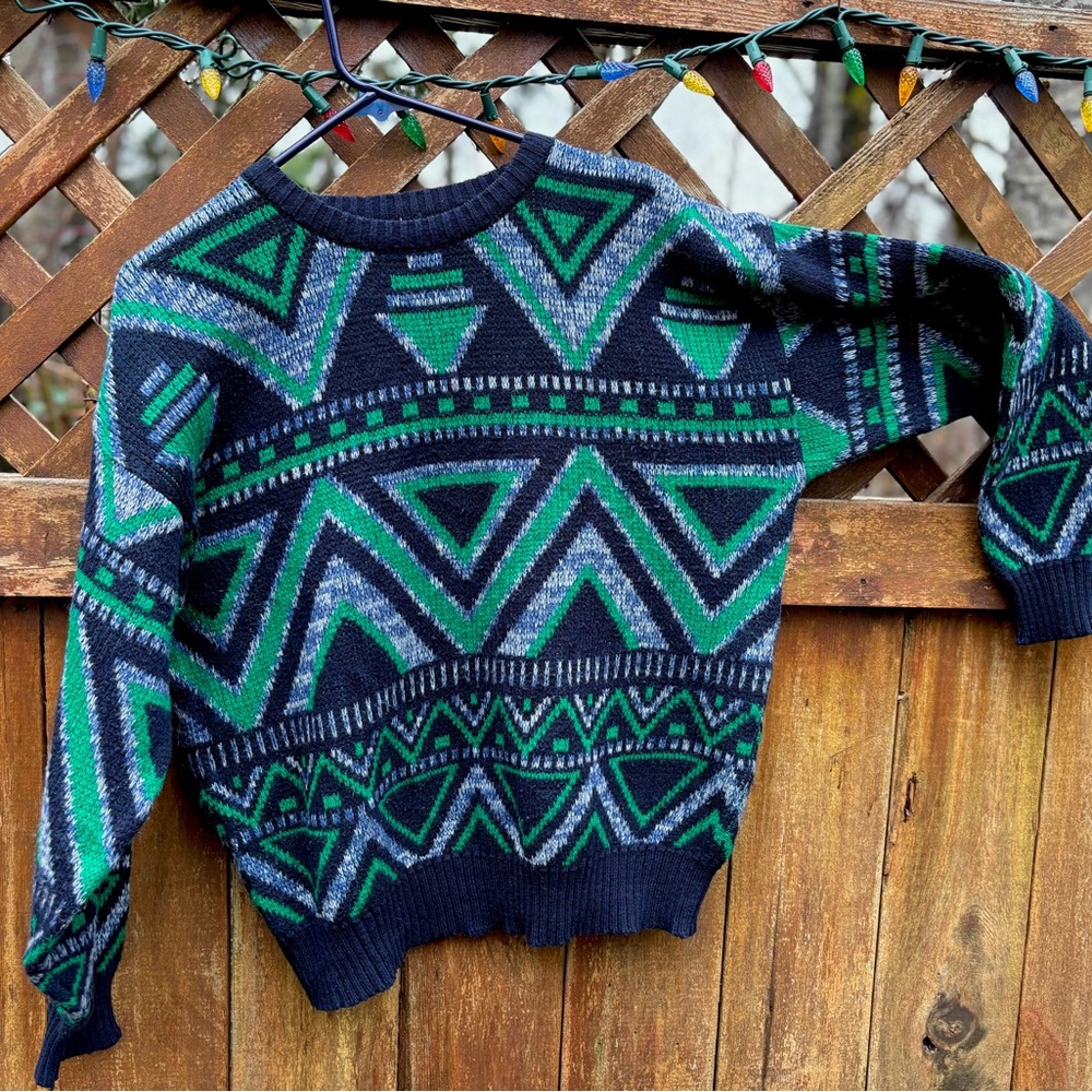 1980’s Geometric Patterned Sweater in Green and Blue